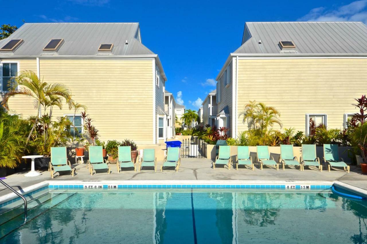 Hotel Casa Caribe @ Duval Square Key West Exterior foto