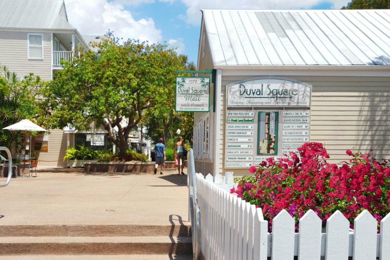 Hotel Casa Caribe @ Duval Square Key West Exterior foto